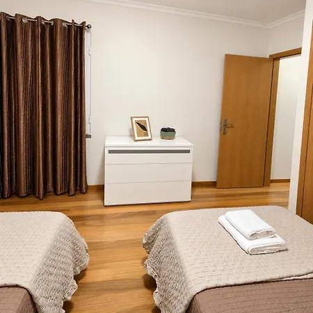 Park-family Retreat- Free Parking Garage *