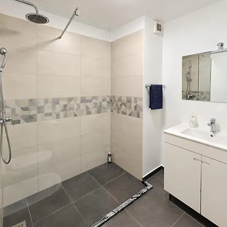 Apartment Park-family Retreat- Free Parking Garage Ribeira Brava