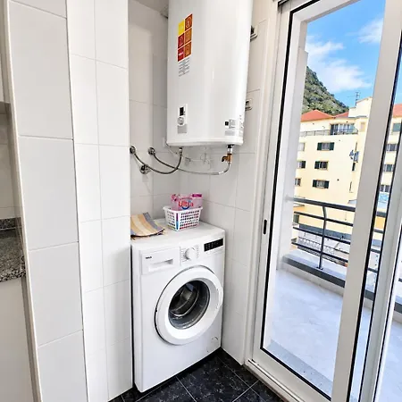 Apartment Park-family Retreat- Free Parking Garage