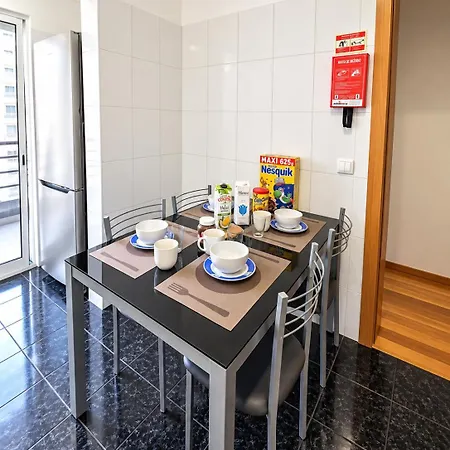 Park-family Retreat- Free Parking Garage *
